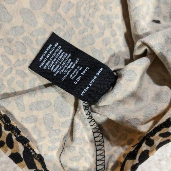 Who What Wear women's‎ animal print turtleneck lightweight top - Picture 8 of 8